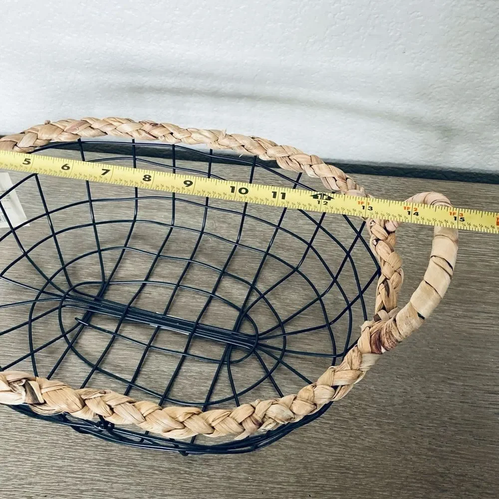 Farmhouse Metal Storage Decor Basket Med